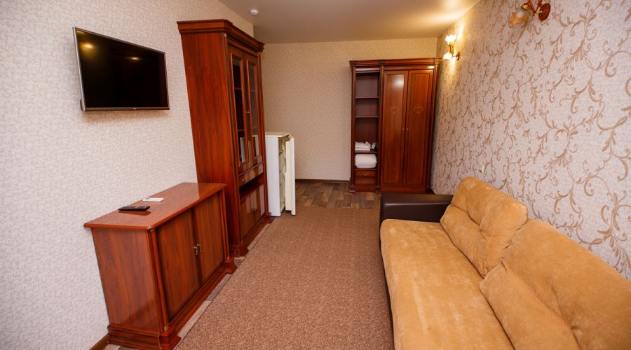 Люкс 4-местный с балконом