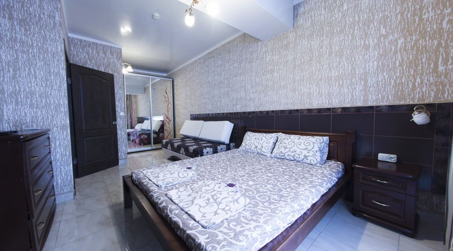 Апартаменты 3-местные с кухней (3 этаж)