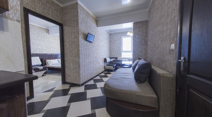 Апартаменты 3-местные с кухней (3 этаж)