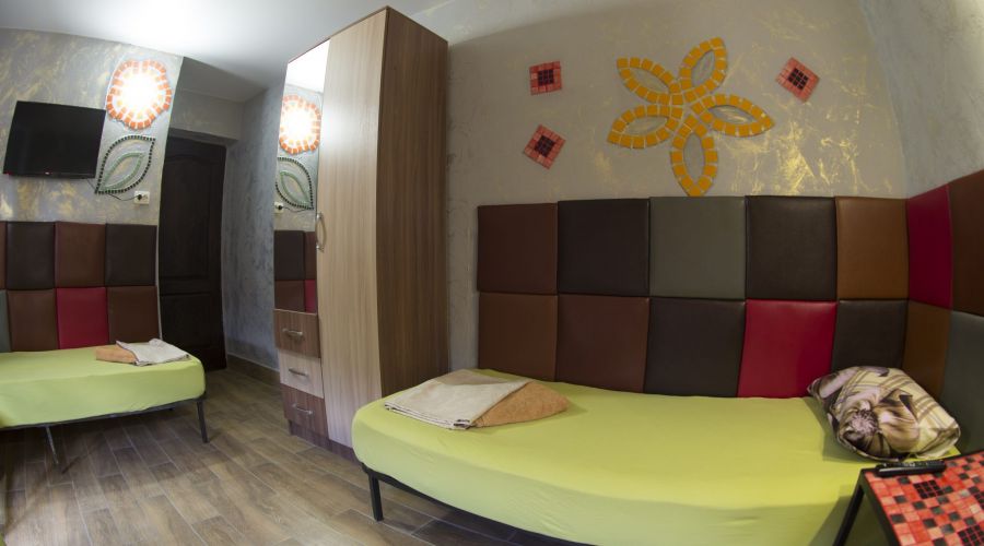 Апартаменты 4-местные 2-комнатные (3 этаж без балкона)