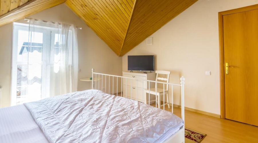 Люкс 2 местный 3комнатный 2-х этажный коттедж Гастхаус