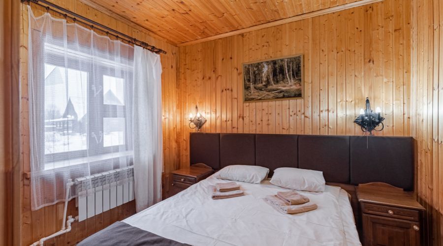 Дом 10-местный 2-этажный "Дом за прудом".