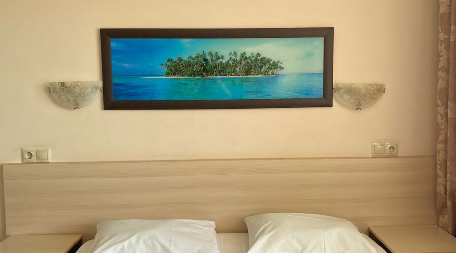 Стандарт 2-местный номер без балкона и доп.местом, № 28, корпус 2