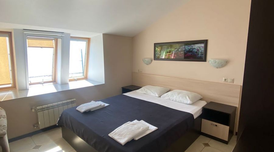 Стандарт 2-местный номер без балкона и доп.местом, № 28, корпус 2