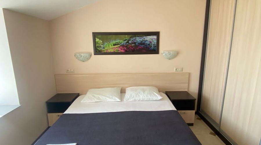 Стандарт 2-местный номер без балкона и доп.местом, № 28, корпус 2