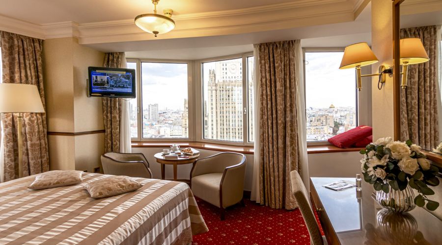 Полулюкс 2-местный вид на Центр