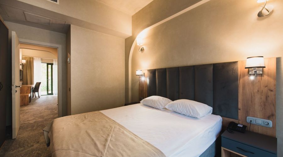 Полулюкс 2-местный 1-комнатный (вилла 1,2,3,5,6,9)