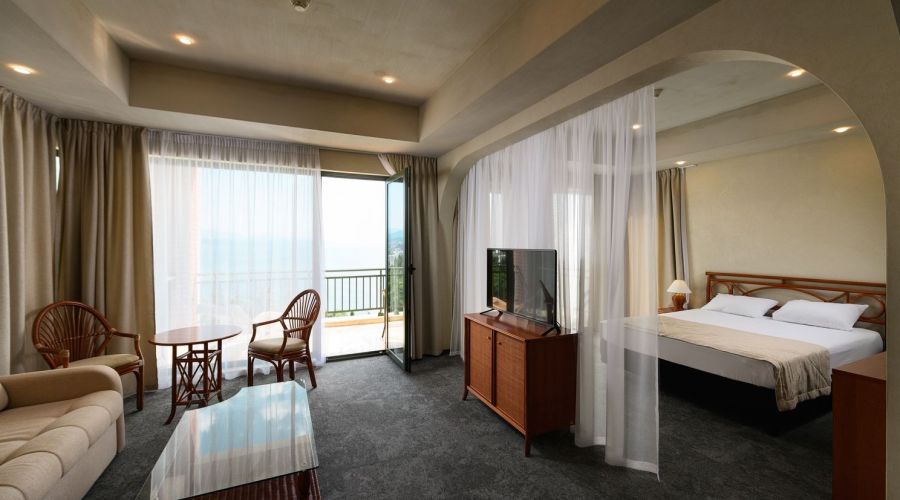 Полулюкс 2-местный 1-комнатный (вилла 1,2,3,5,6,9)