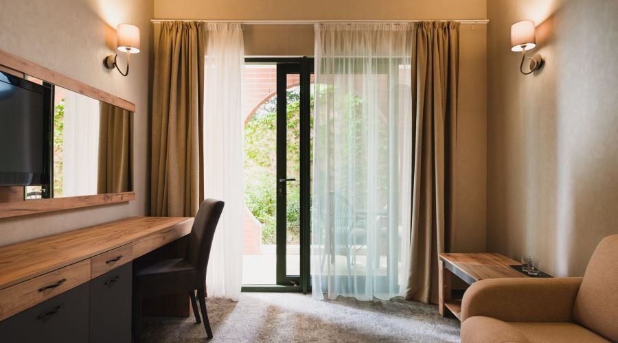 Полулюкс 2-местный 1-комнатный (вилла 1,2,3,5,6,9)