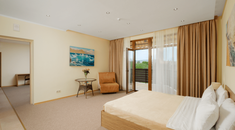 Люкс 2-местный 2-комнатный с террасой