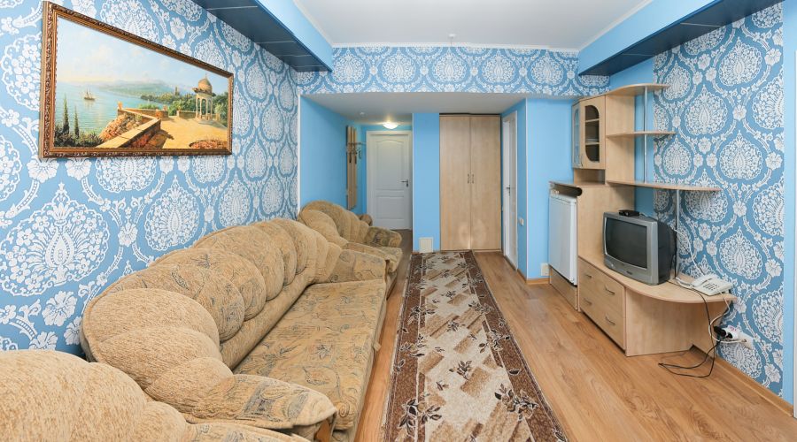 Семейный Плюс 3-местный 2-комнатный