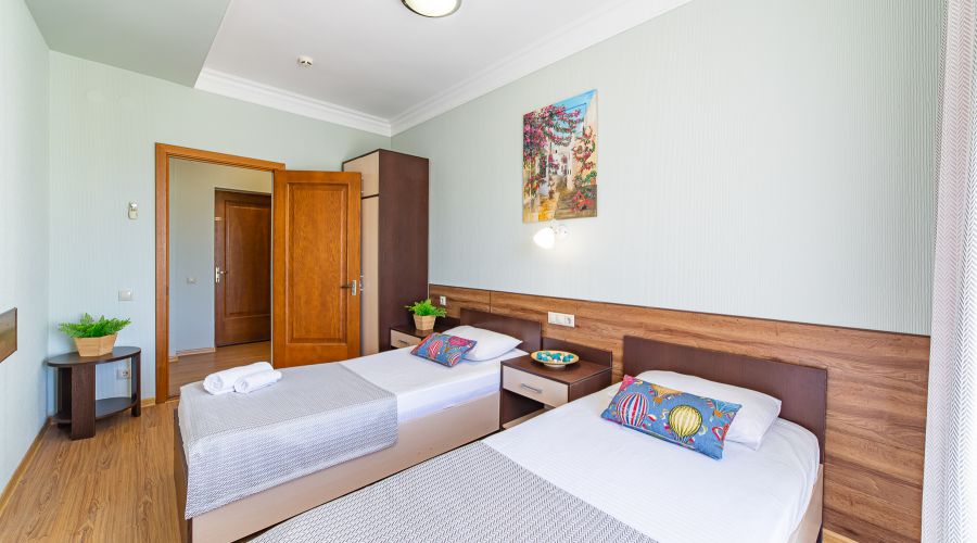 Семейный Плюс 4-местный 2-комнатный