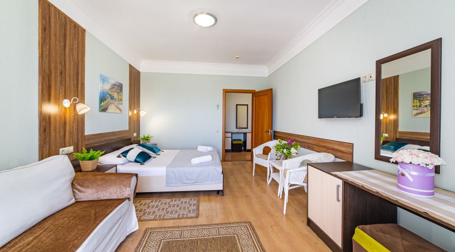 Семейный Плюс 4-местный 2-комнатный