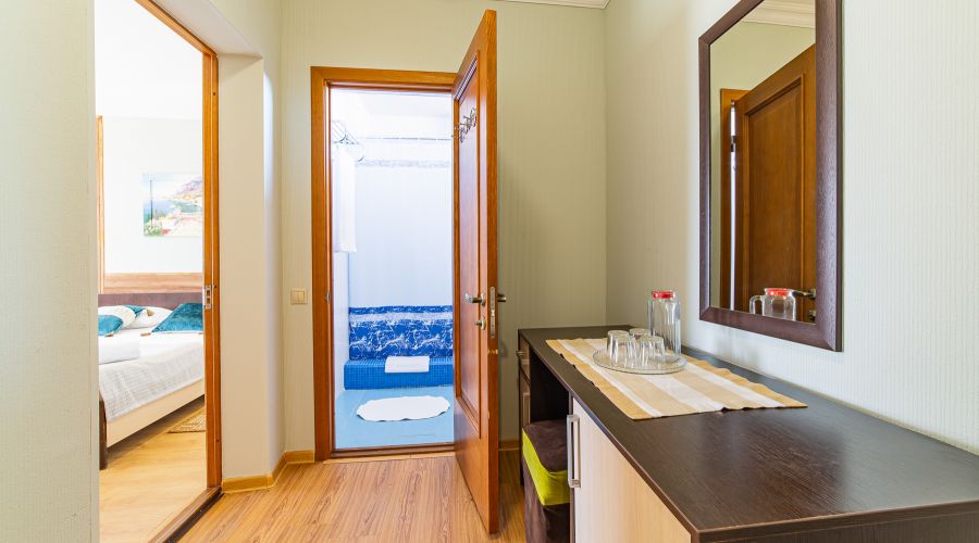 Семейный Плюс 4-местный 2-комнатный