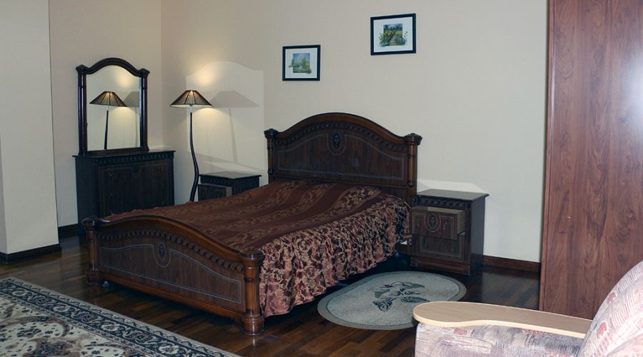 Люкс 1-местный 2-комнатный с сауной