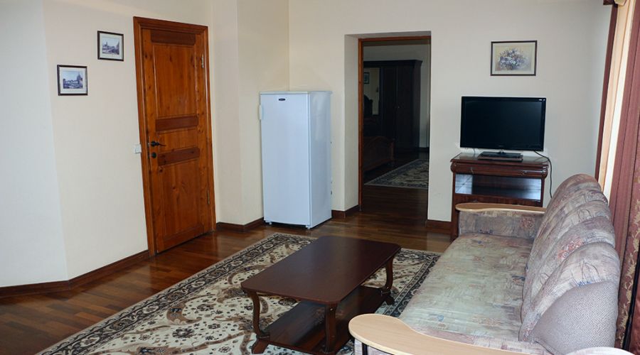 Люкс 1-местный 2-комнатный с сауной