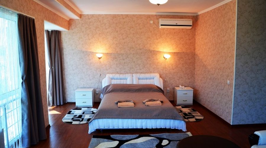 Люкс-студио 2-местный