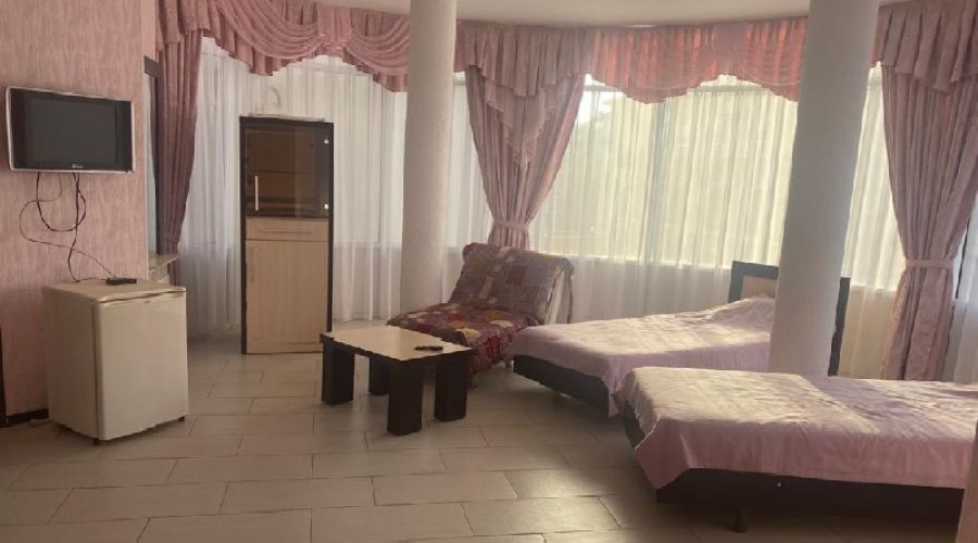 Студия 4-местный