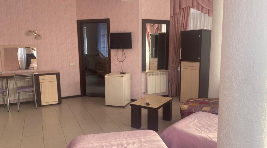 Студия 4-местный