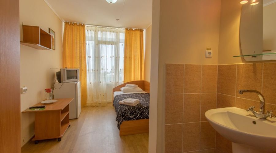 Эконом 1-местный с частичными удобствами корпус 1