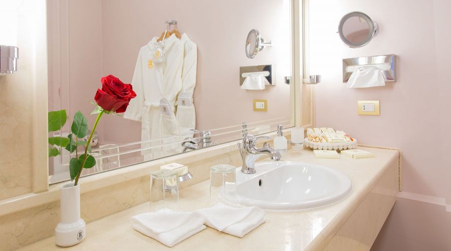 Представительский 2-местный 3-комнатный