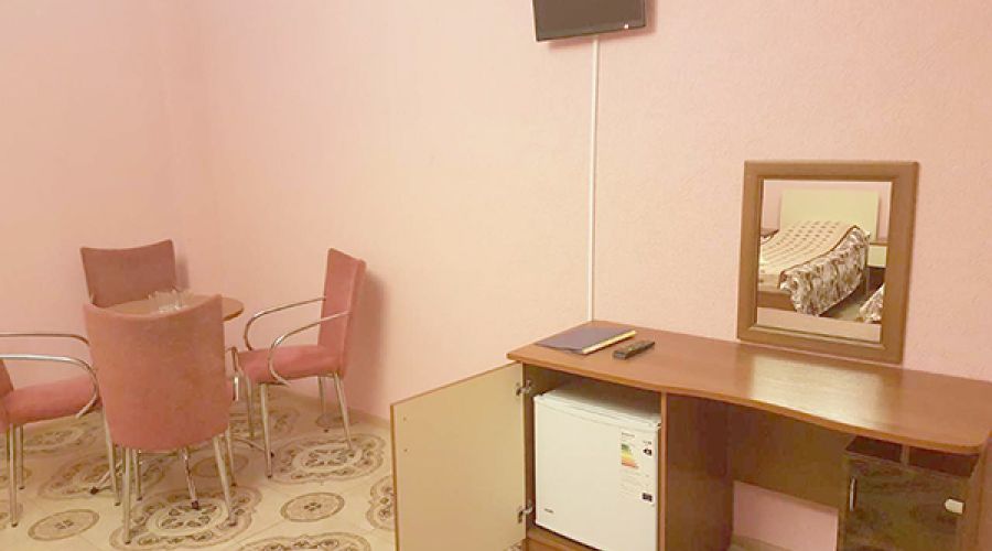 Стандарт Стандартный 4-местный (на цокольном этаже)