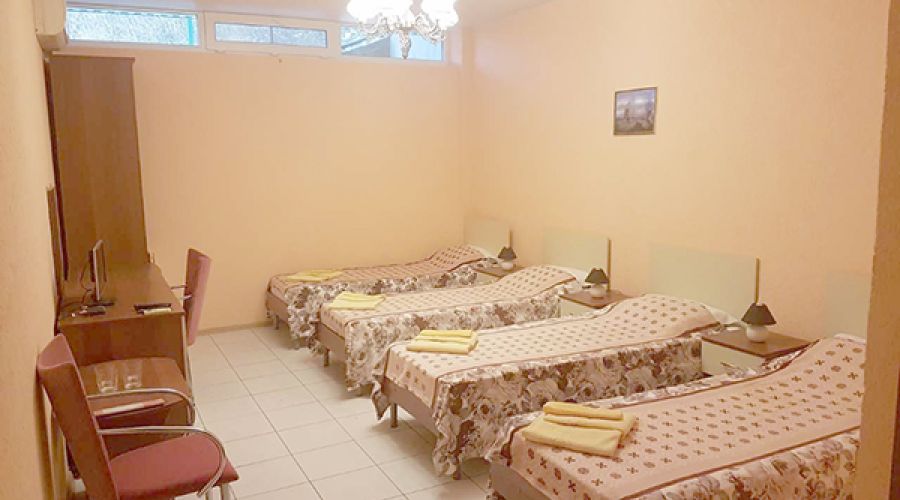 Стандарт Стандартный 4-местный (на цокольном этаже)