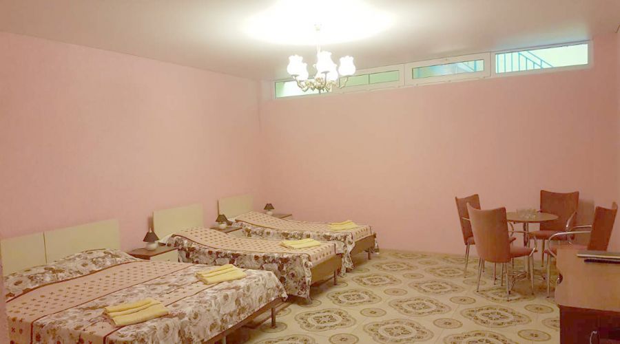 Стандарт Стандартный 4-местный (на цокольном этаже)