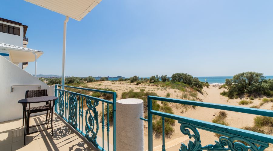 Полулюкс 2-местный вид на море