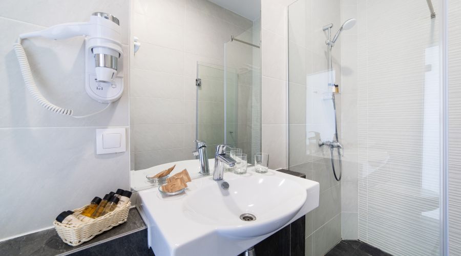 Полулюкс 2-местный вид на море