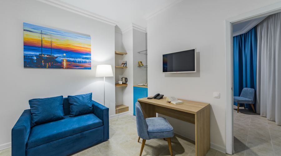 Люкс 4-местный 3-комнатный 3 этаж