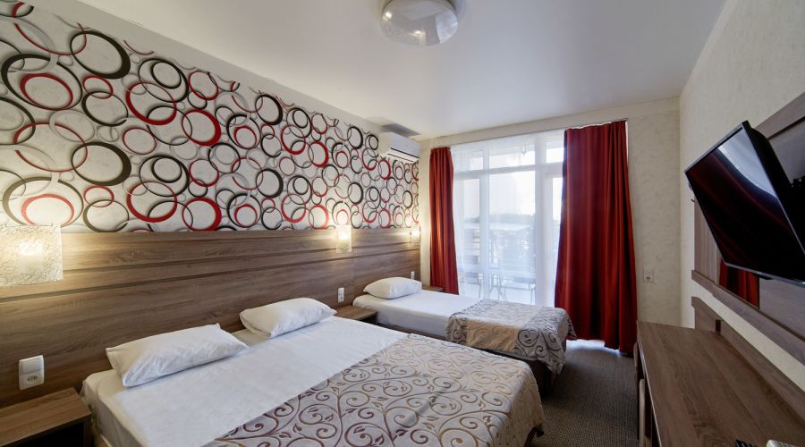 Стандартный 3-местный с балконом или террасой