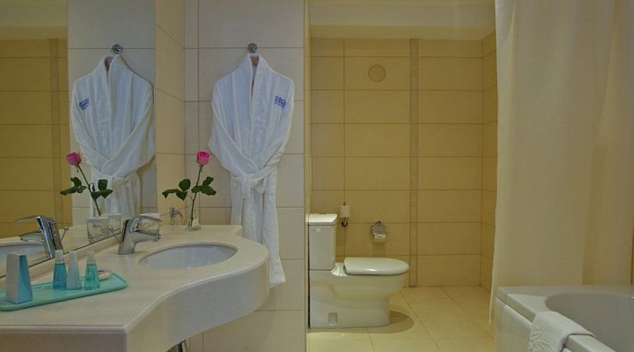 Люкс 4-местный 3-комнатный семейный без балкона