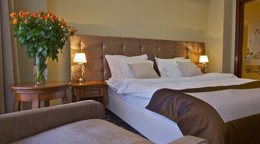 Люкс 4-местный 3-комнатный семейный без балкона