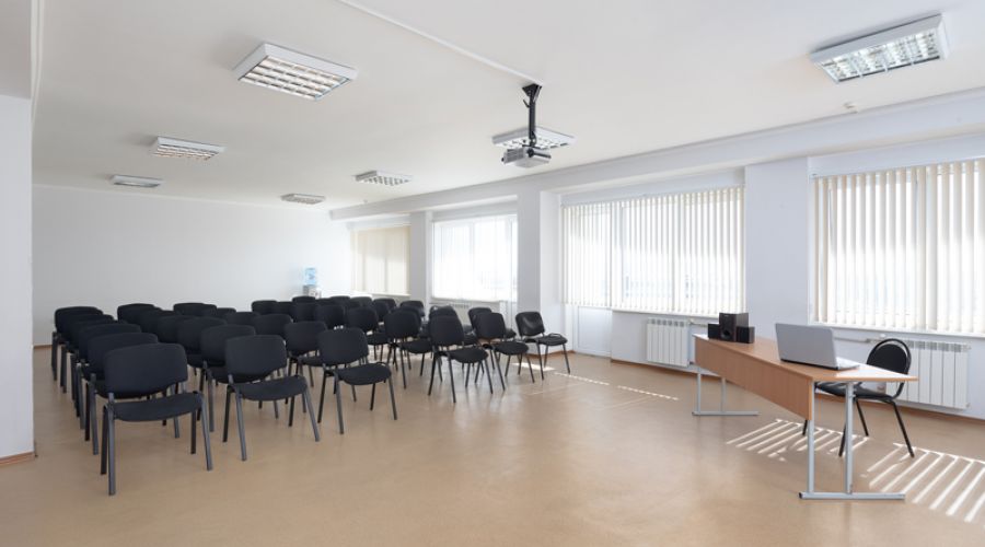 Средний зал