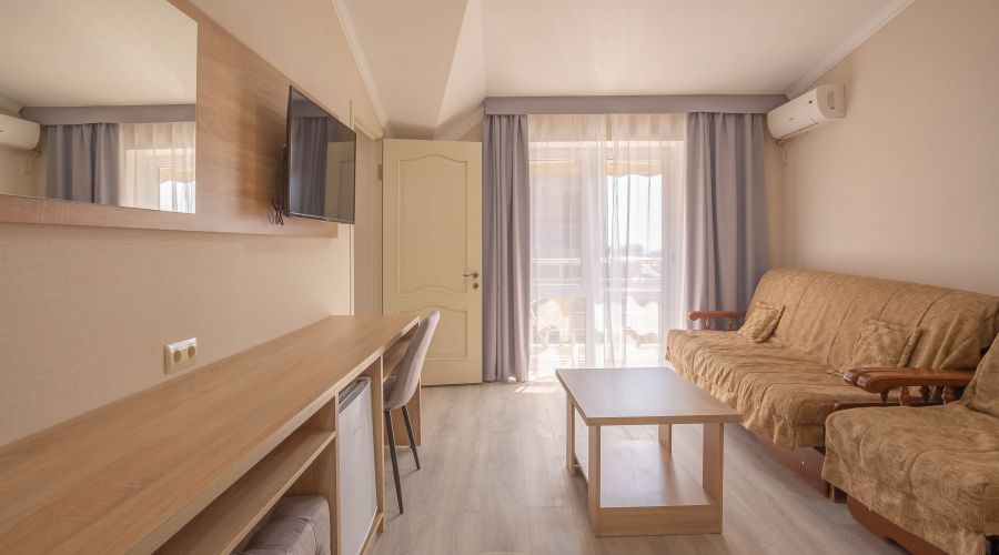 Люкс 5-местный 2-комнатный