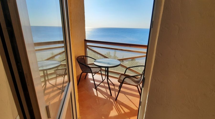 Апартаменты 2-местный 2-комнатный мансарда (вид на море)