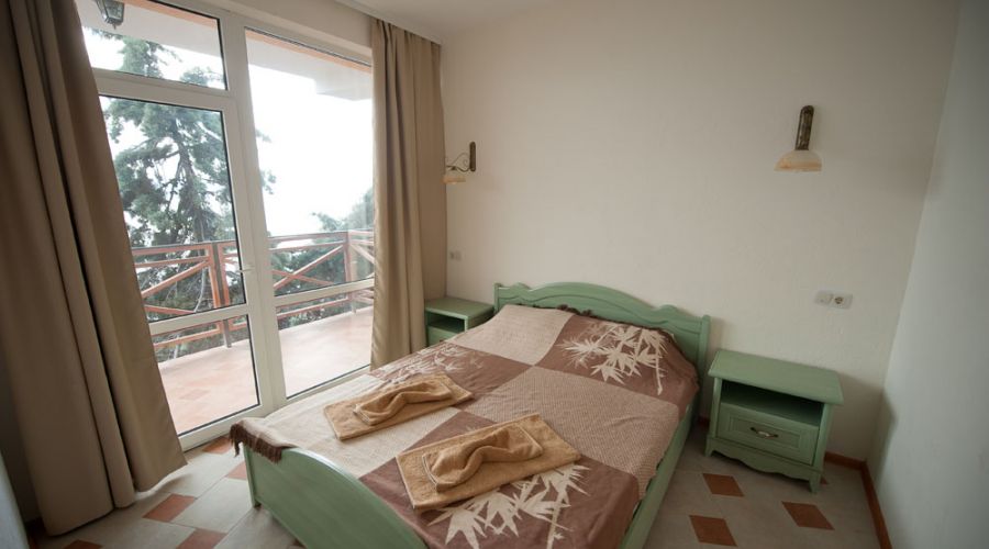 Апартаменты 2-местные 2-комнатные (вид на сад)