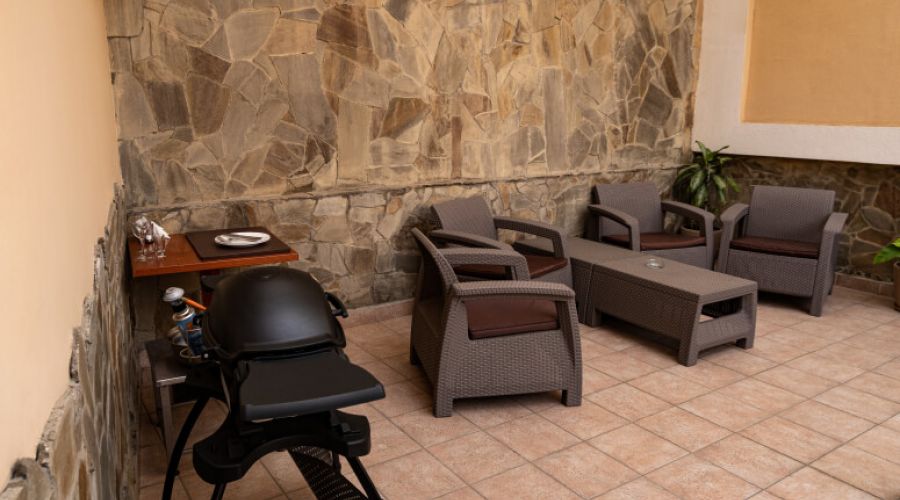 Джуниор сюит 2-местный 2-комнатный с двориком