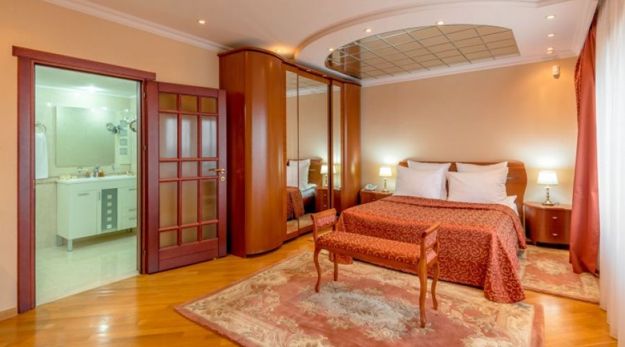 Люкс 2-местный 2-комнатный люкс