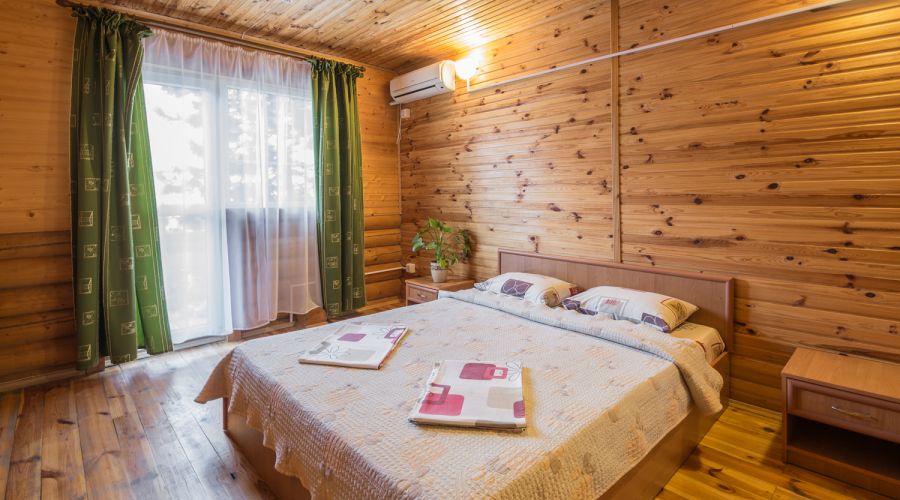 4-местный  номер в корпусе "Сруб"