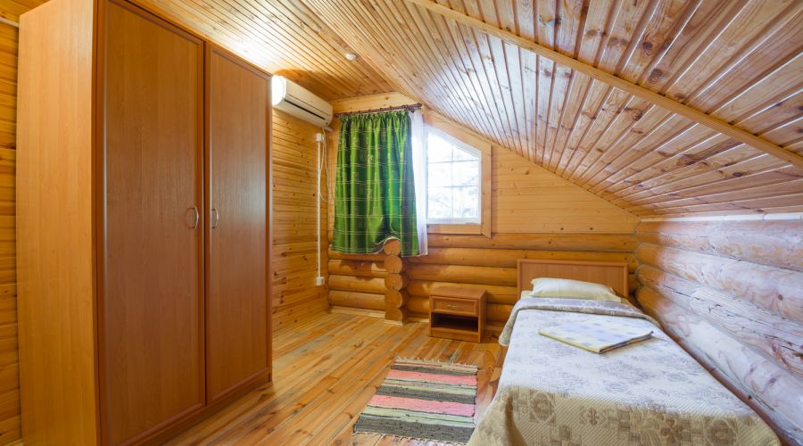 4-местный  номер в корпусе "Сруб"