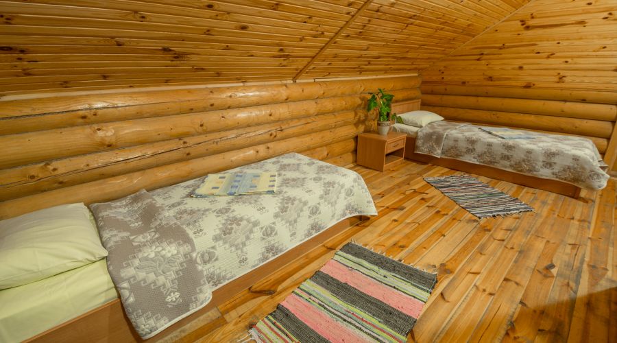 4-местный  номер в корпусе "Сруб"