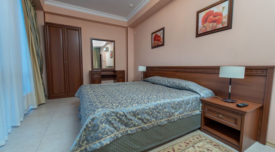 Студия 2-местный 2-комнатный к. Атлант