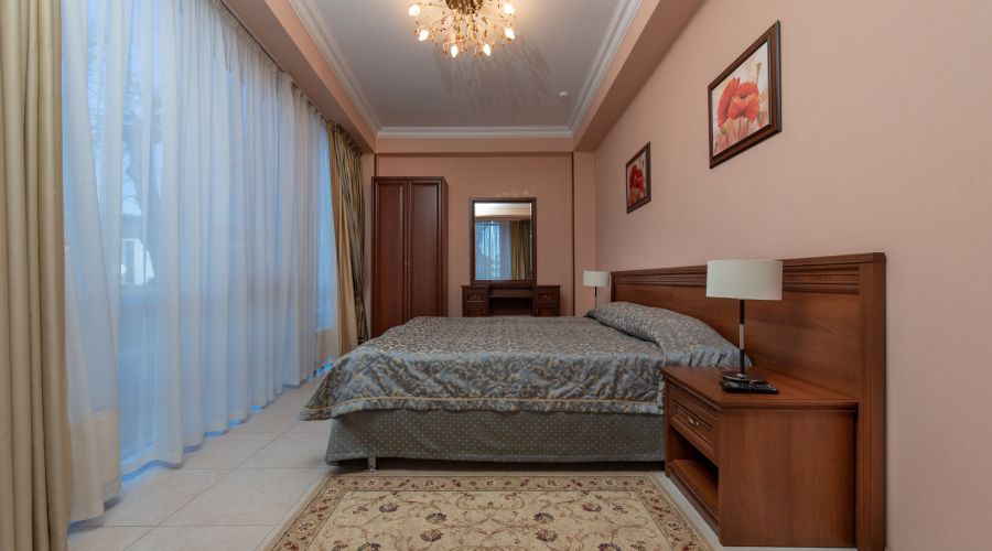 Студия 2-местный 2-комнатный к. Атлант