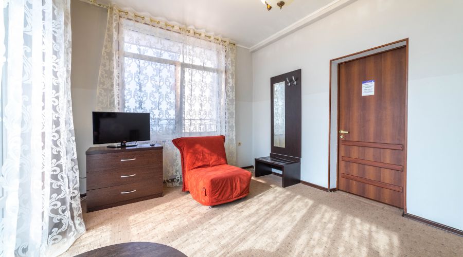 Люкс 4-местный 2-комнатный