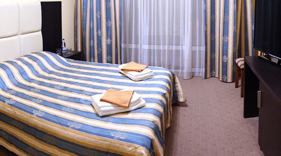 Люкс 4-местный 2-комнатный