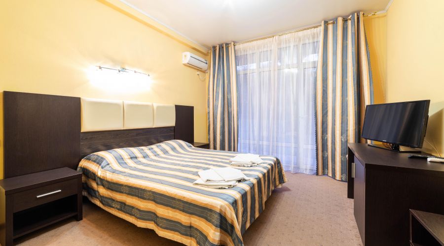 Люкс 4-местный 2-комнатный