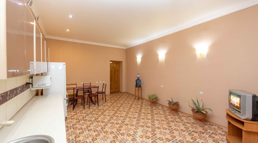 Апартаменты 4-местные 2-комнатные с кухней