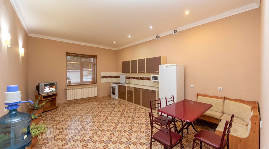 Апартаменты 4-местные 2-комнатные с кухней